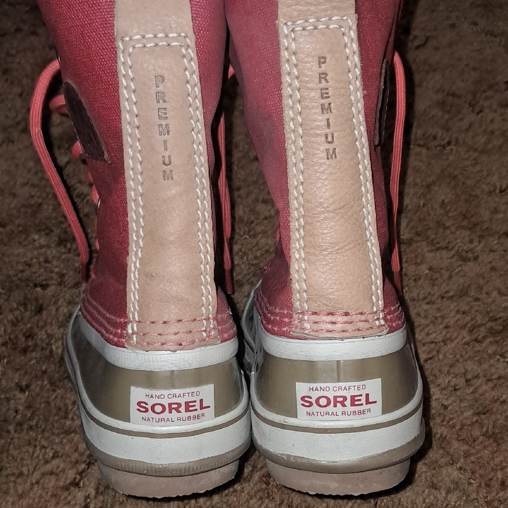 Sorel  1964 Women's Size 7 Red and Tan Winter Boots - Picture 6 of 9